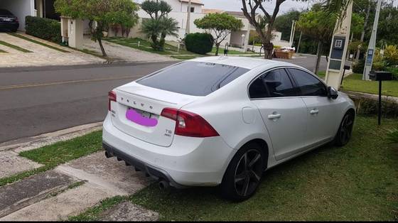 VOLVO S60 2012