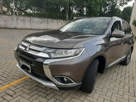 MITSUBISHI OUTLANDER 2016