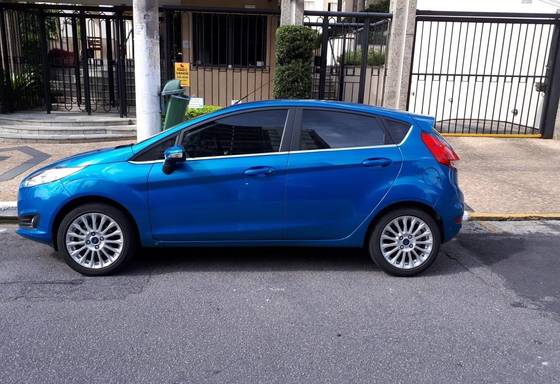 FORD FIESTA 2015