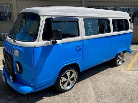 VOLKSWAGEN KOMBI 2014