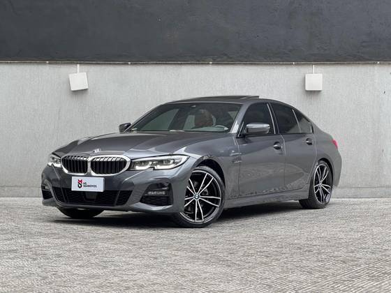 BMW 320i 2021