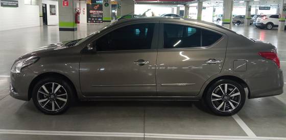 NISSAN VERSA 2019