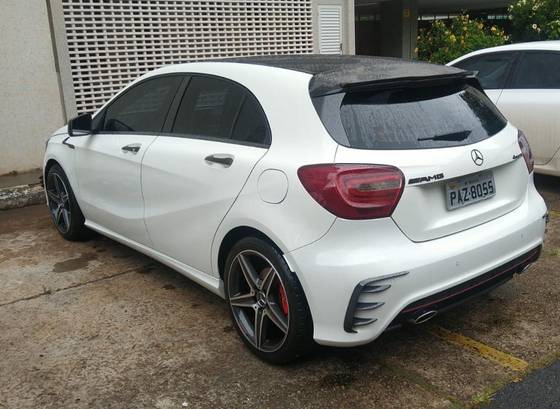 MERCEDES-BENZ A 200 2015