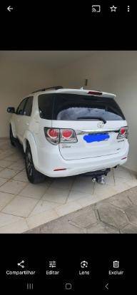 TOYOTA HILUX SW4 2013