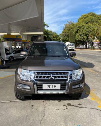 MITSUBISHI PAJERO FULL 2016