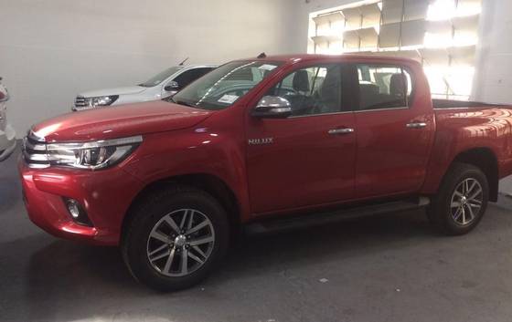 TOYOTA HILUX 2017