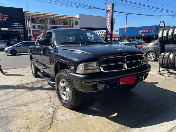 DODGE DAKOTA 2001