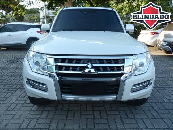 MITSUBISHI PAJERO FULL 2019