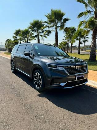 KIA CARNIVAL 2022