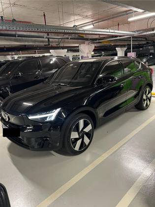 VOLVO C40 2023