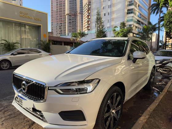 VOLVO XC60 2020