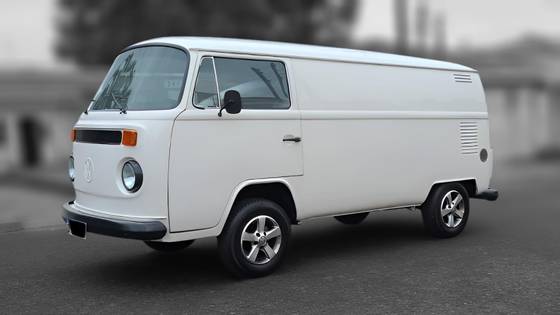 VOLKSWAGEN KOMBI 1985