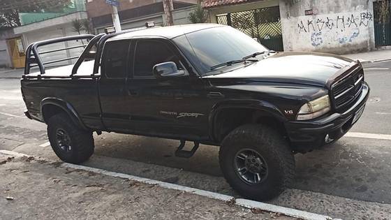 DODGE DAKOTA 1999