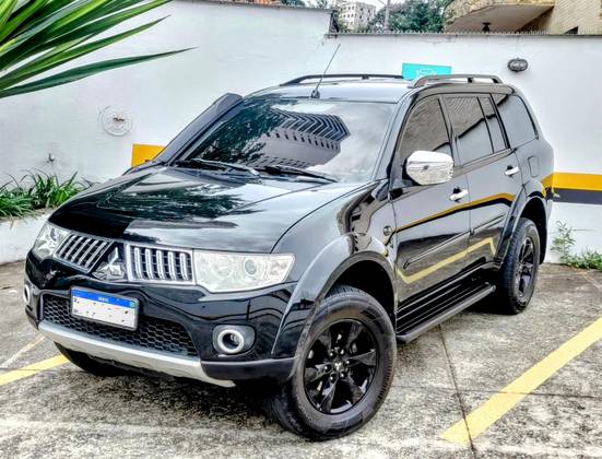 MITSUBISHI PAJERO DAKAR 2012