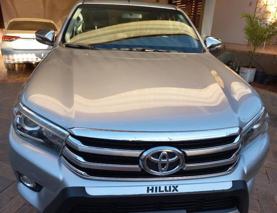 TOYOTA HILUX 2017