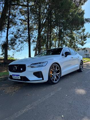 VOLVO S60 2021