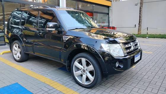 MITSUBISHI PAJERO FULL 2014