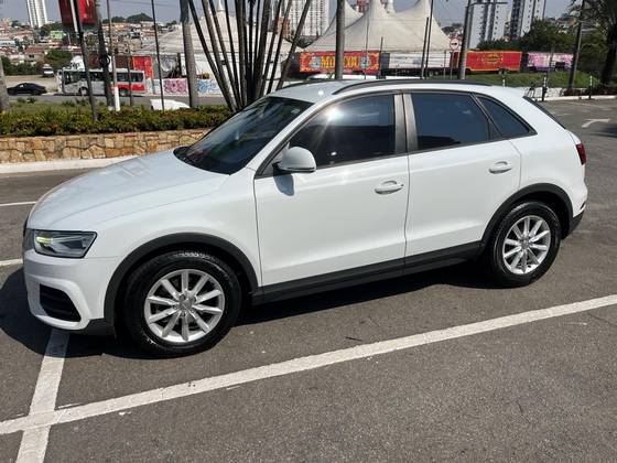AUDI Q3 2016