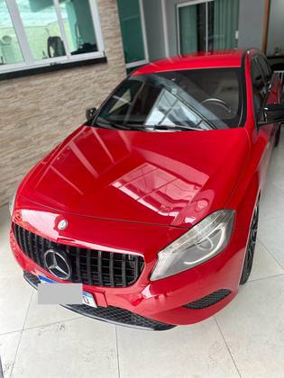 MERCEDES-BENZ A 200 2014
