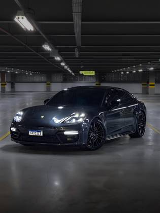 PORSCHE PANAMERA 2020