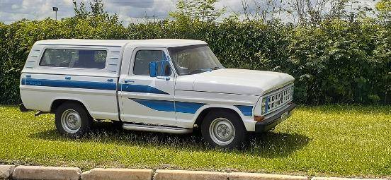 FORD F-1000 1986