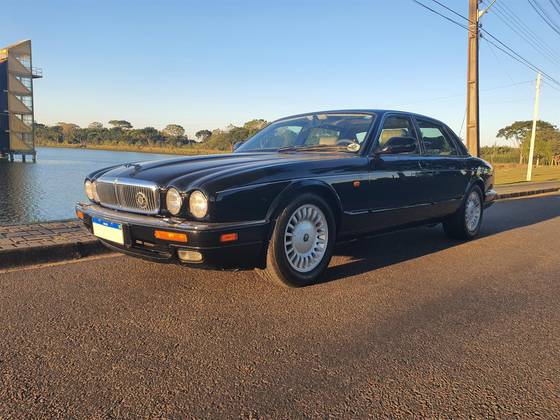 JAGUAR XJ12 1995
