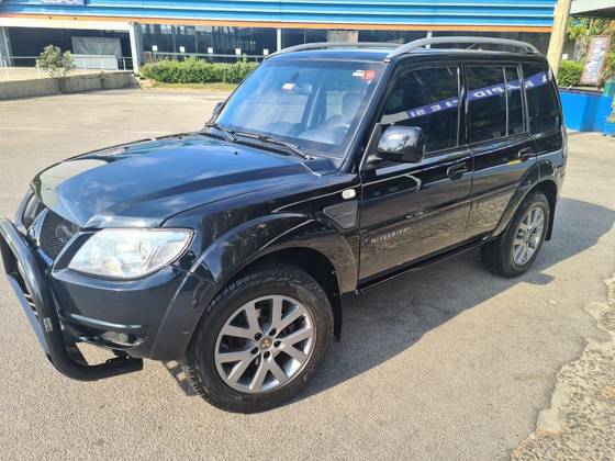 MITSUBISHI PAJERO TR4 2013