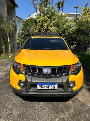 MITSUBISHI L200 TRITON 2023