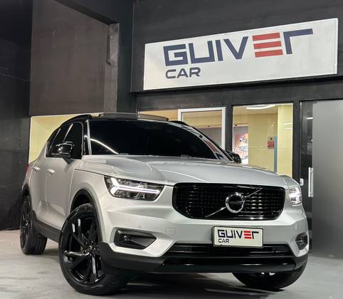 VOLVO XC40 2019