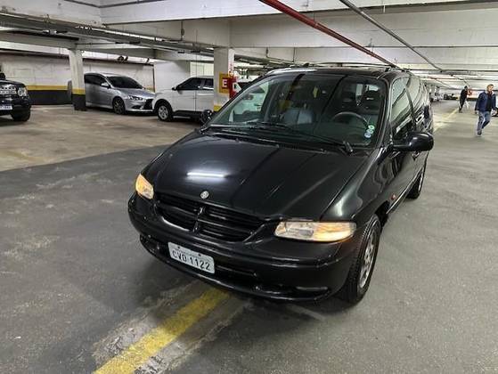CHRYSLER CARAVAN 1998