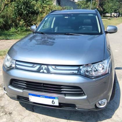 MITSUBISHI OUTLANDER 2014