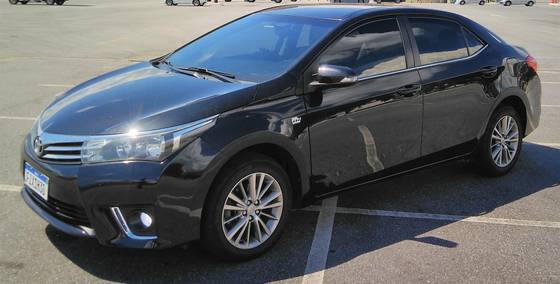 TOYOTA COROLLA 2015