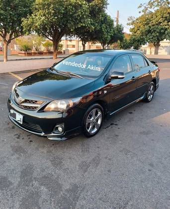 TOYOTA COROLLA 2013