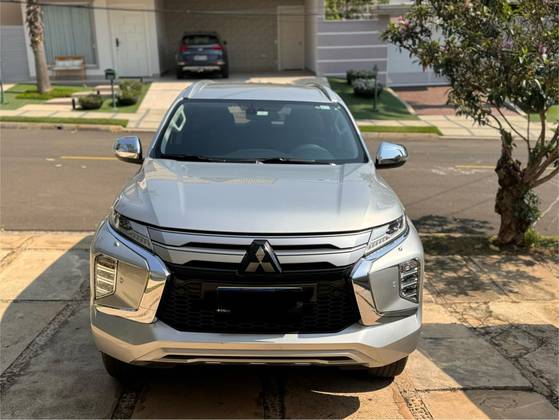 MITSUBISHI PAJERO SPORT 2023