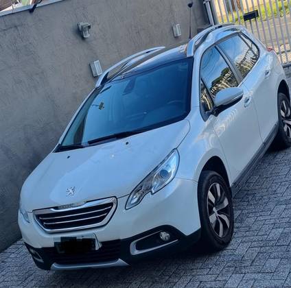 PEUGEOT 2008 2018