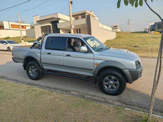 MITSUBISHI L200 OUTDOOR 2012