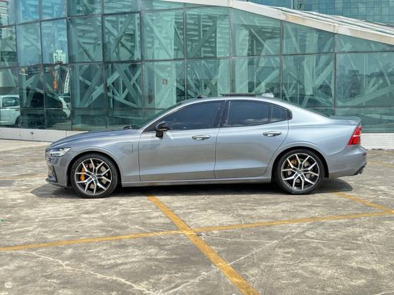 VOLVO S60 2021