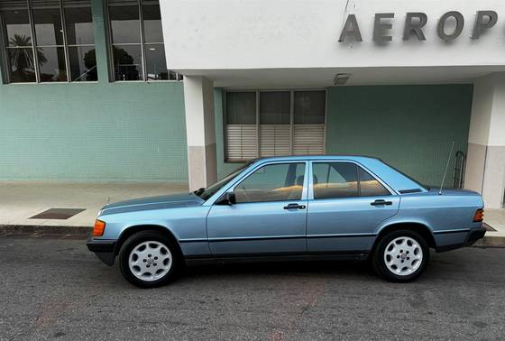 MERCEDES-BENZ 190 E 1987