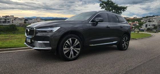 VOLVO XC60 2022