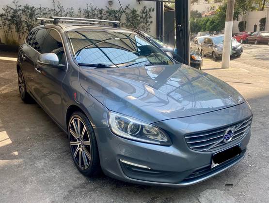 VOLVO V60 2018