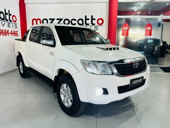 TOYOTA HILUX 2012