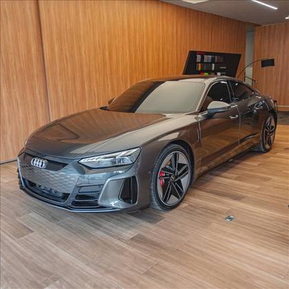 AUDI RS E-TRON GT 2021