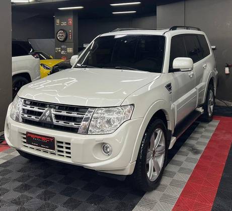 MITSUBISHI PAJERO FULL 2014