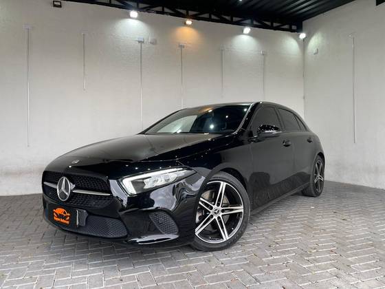 MERCEDES-BENZ A 250 2021