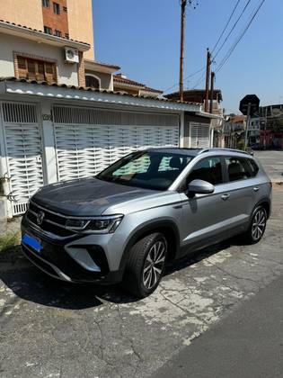 VOLKSWAGEN TAOS 2022