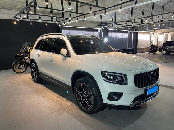 MERCEDES-BENZ GLB 200 2020