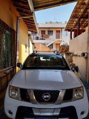 NISSAN FRONTIER 2011