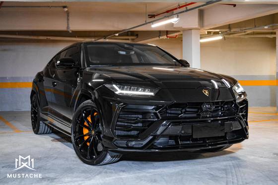 LAMBORGHINI URUS 2020