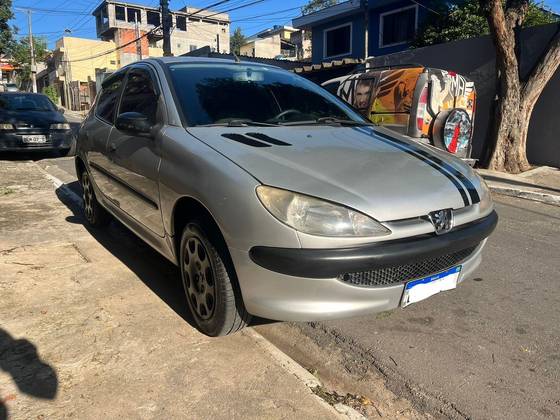 PEUGEOT 206 2010