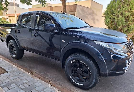 MITSUBISHI L200 TRITON 2019